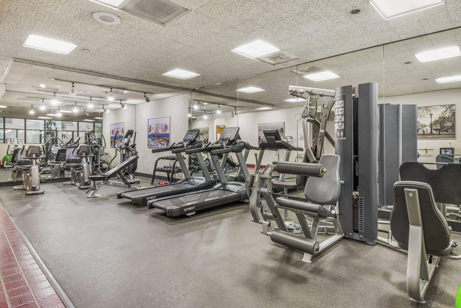 San Diego Condo: 230 W. Laurel St. 506