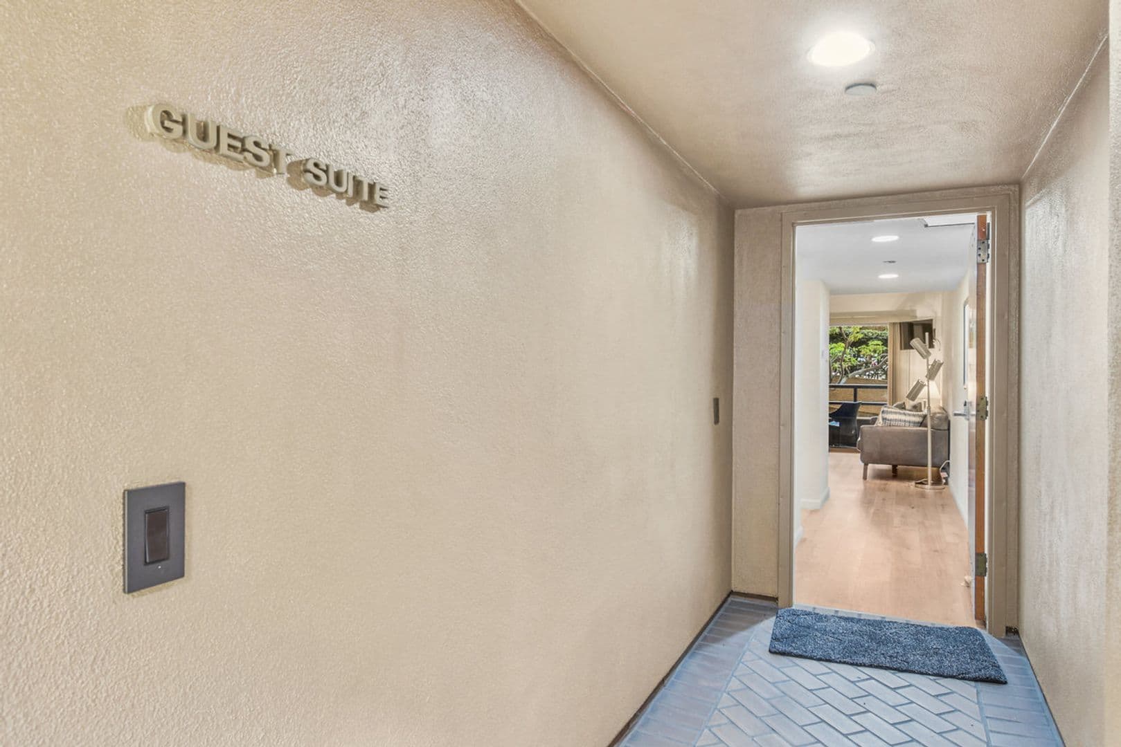 San Diego Condo: 230 W. Laurel St. 506