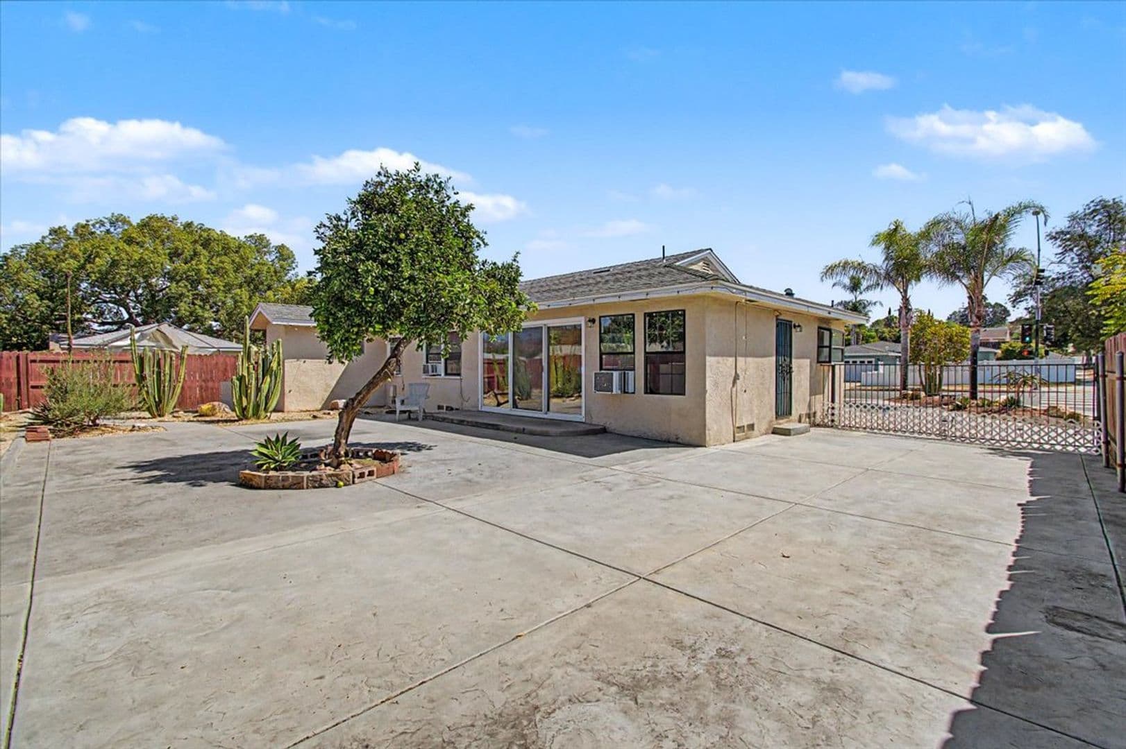San Diego House: 6602 Crawford St.