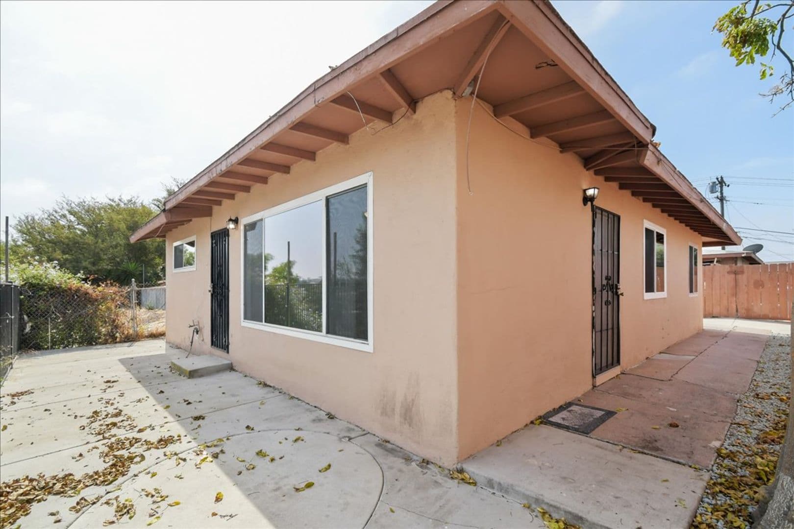 San Diego Apartment: 3875-77 Beta Street