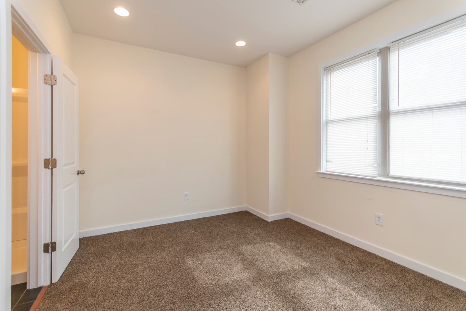 Philadelphia Apartment: 1612 N. Sydenham Street