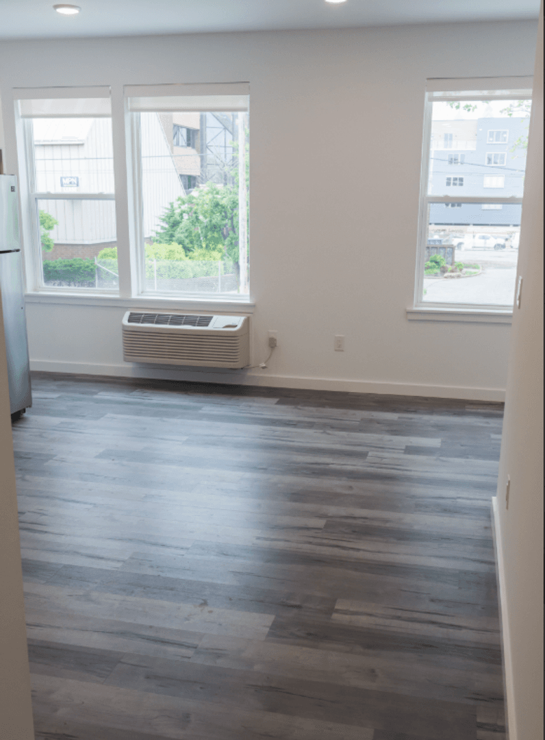 Philadelphia Apartment: 1629 W. Girard Ave