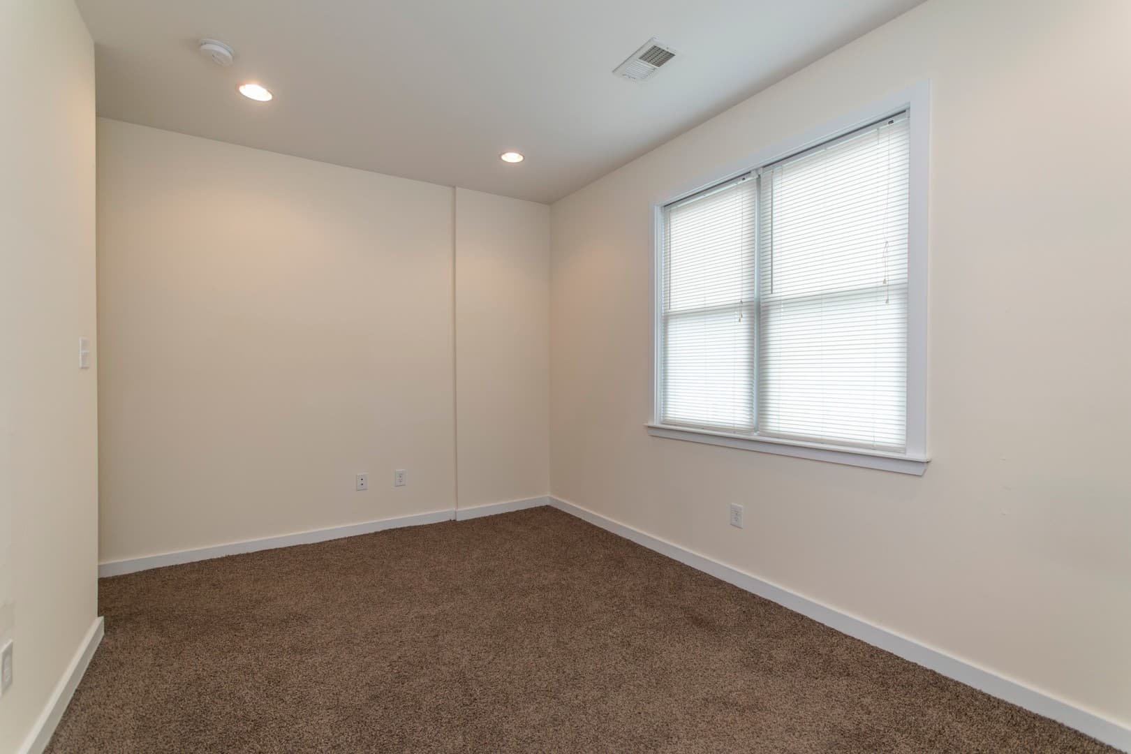 Philadelphia Apartment: 1612 N. Sydenham Street