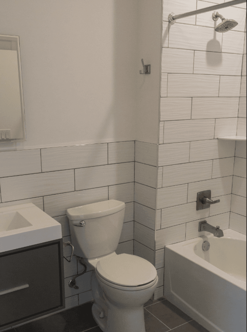 Philadelphia Apartment: 1629 W. Girard Ave
