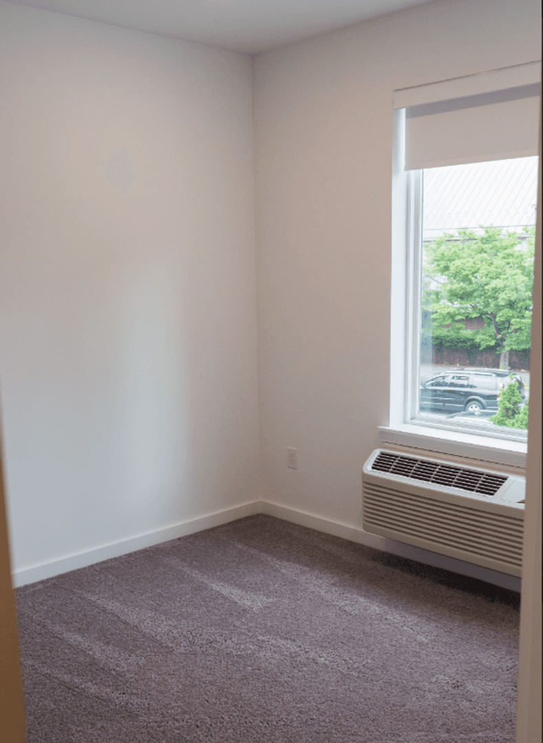 Philadelphia Apartment: 1629 W. Girard Ave