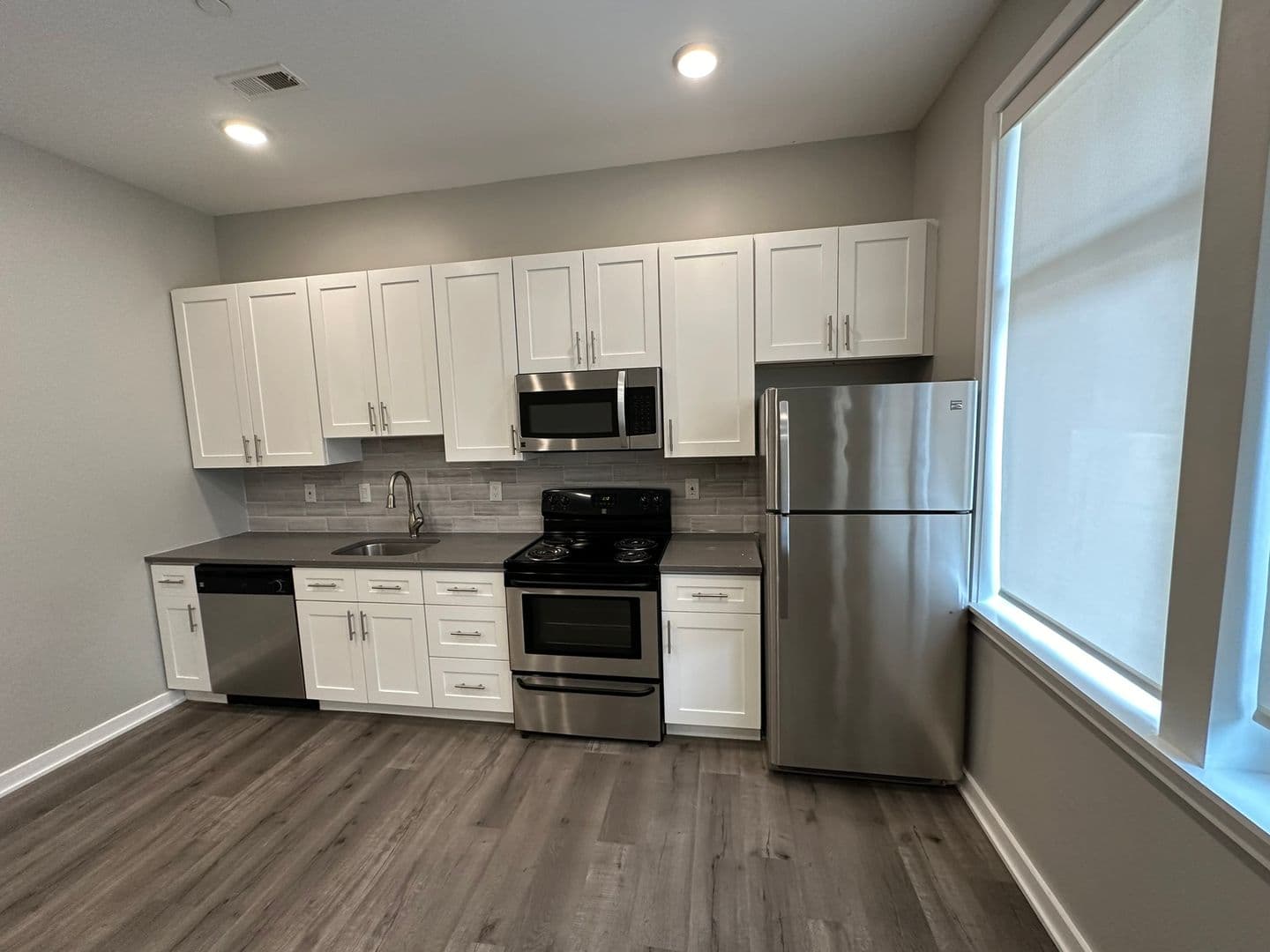 Philadelphia Apartment: 1636-54 W Flora Street