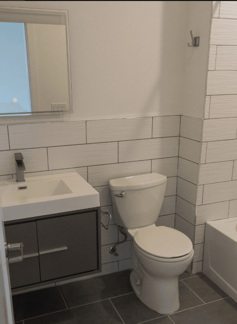 Philadelphia Apartment: 1629 W. Girard Ave