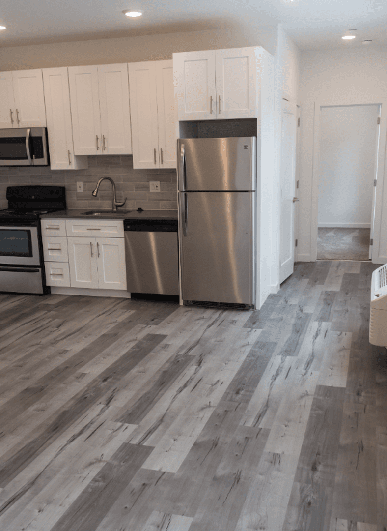 Philadelphia Apartment: 1629 W. Girard Ave