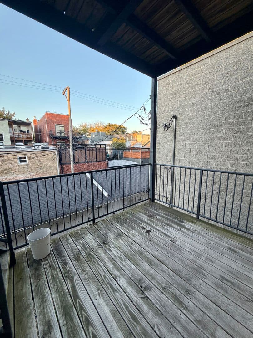 Chicago Apartment: 1468 W Erie