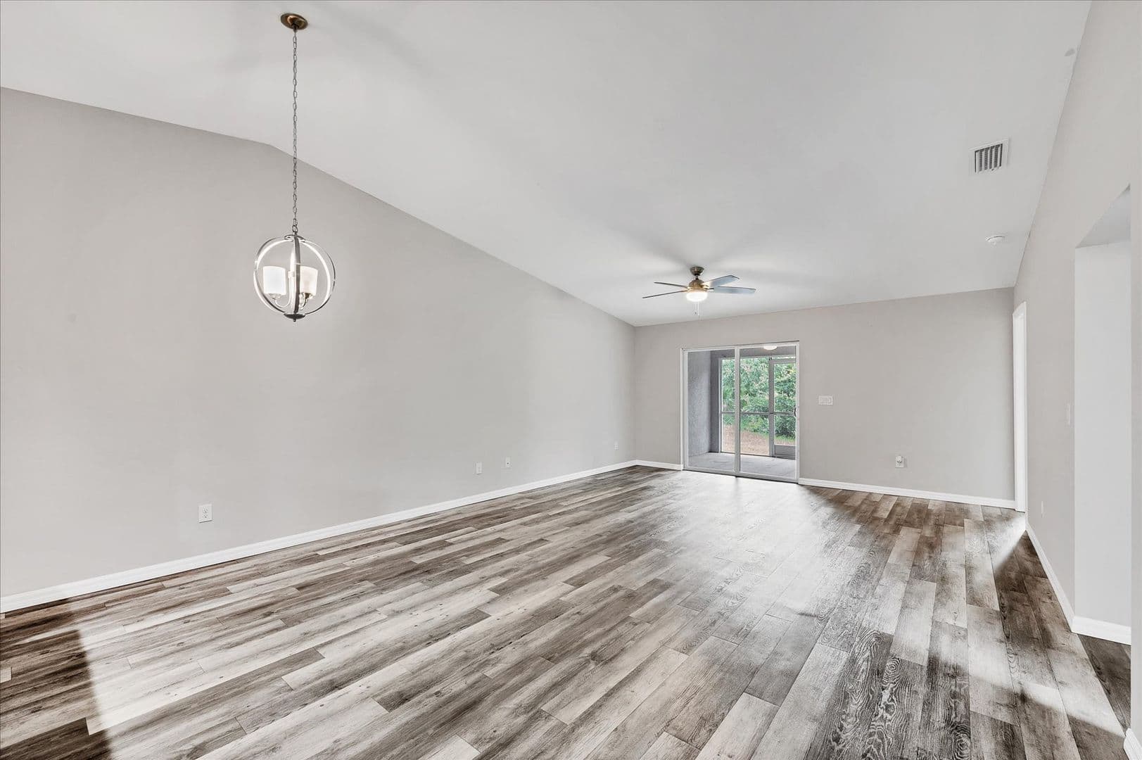 Port Charlotte House: 13298 Blytheville Ave.