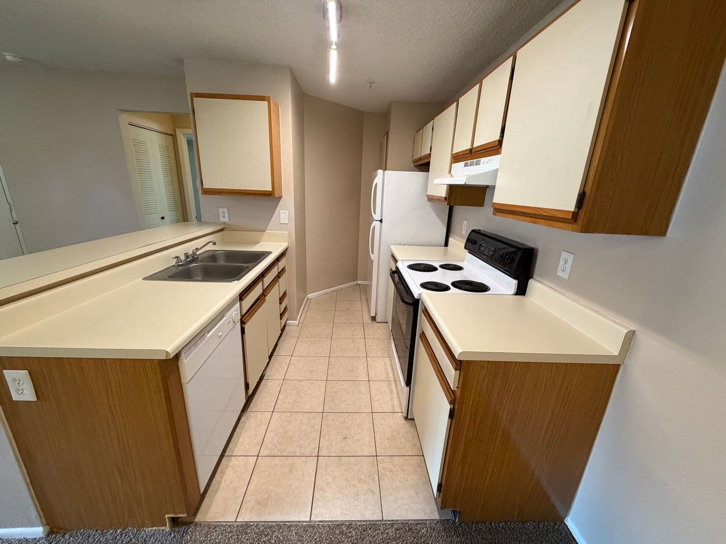 Altamonte Springs Condo: 974 Leeward Place Unit 101