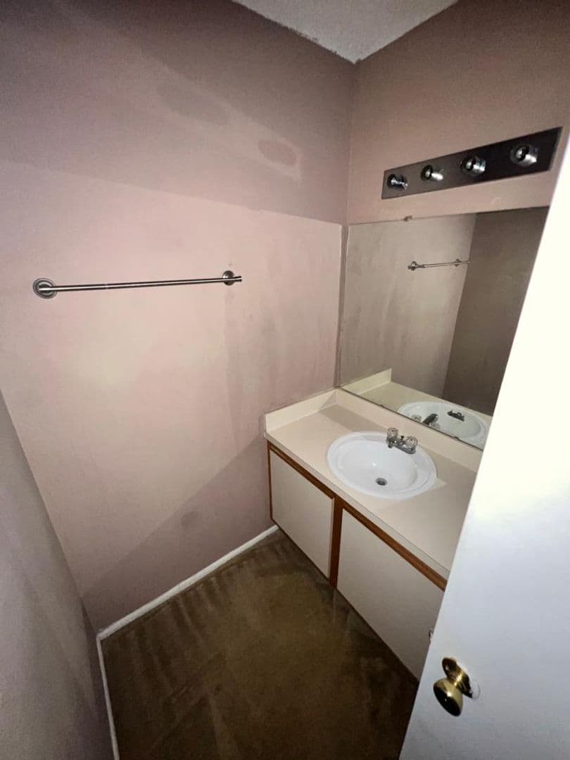 Orlando House: 4113 S Semoran Blvd #15