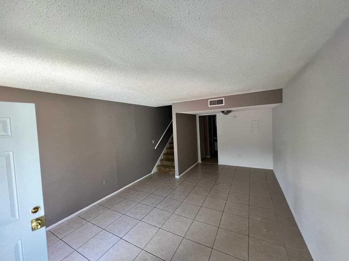 Orlando House: 4113 S Semoran Blvd #15