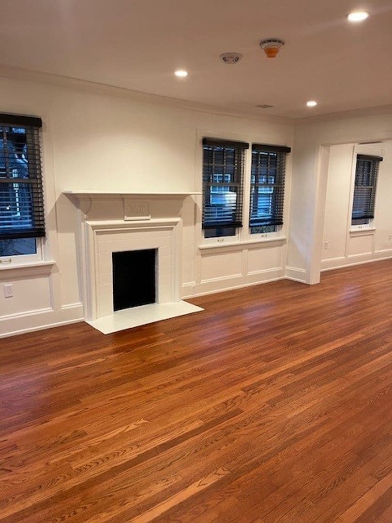 Erie Apartment: 555 West 6th Street