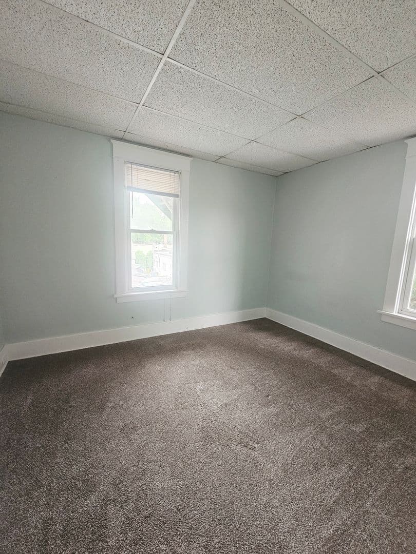 Erie Apartment: 731-733 Lincoln Ave.