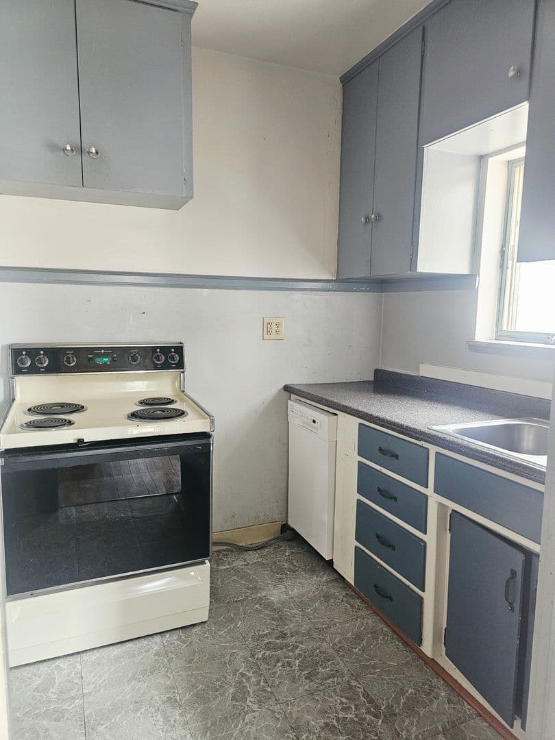 Erie Apartment: 333 West 6th Street