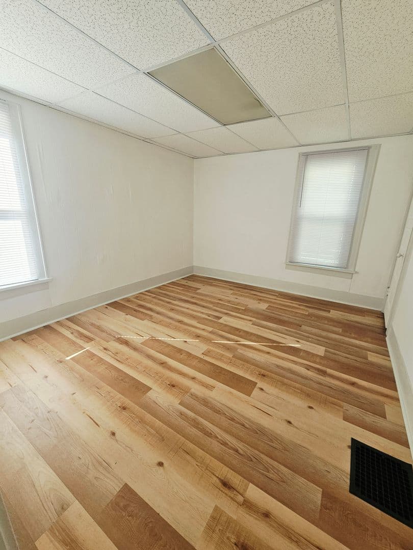 Erie Apartment: 232 Parade Street
