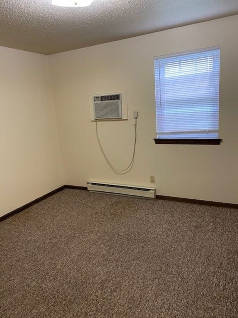 Erie Apartment: 104 Averlon Avenue