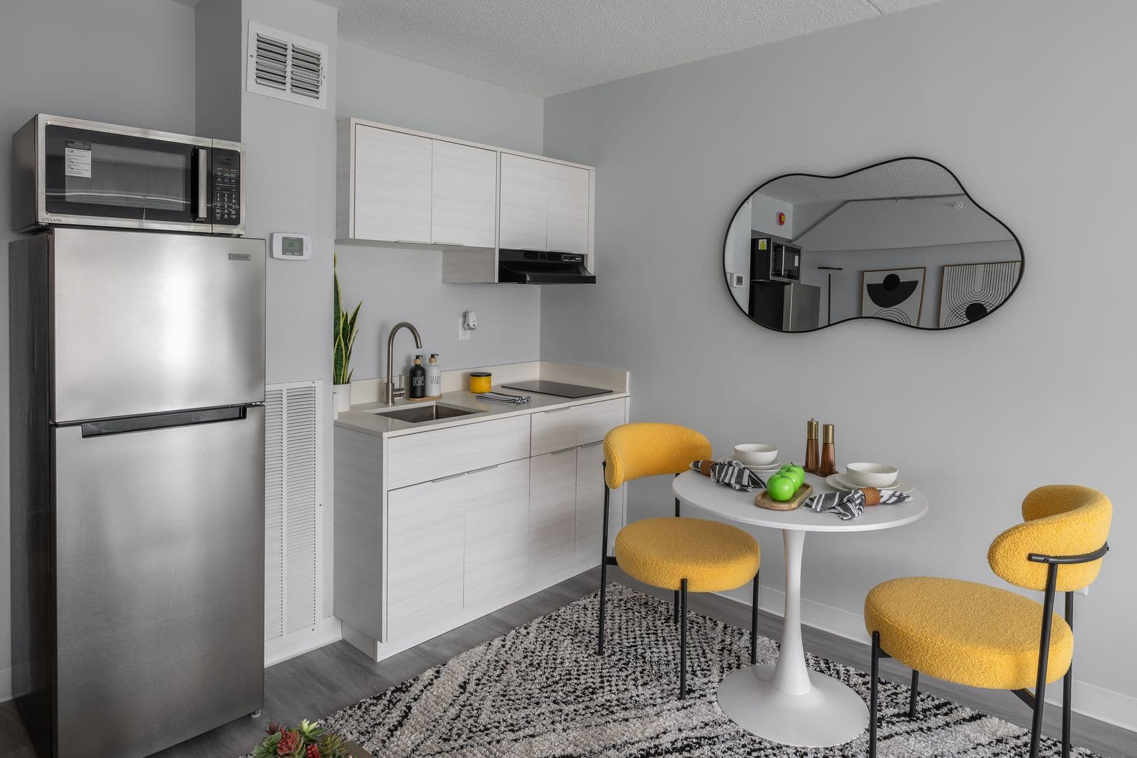 Erie Apartment: 16 West 10th Street