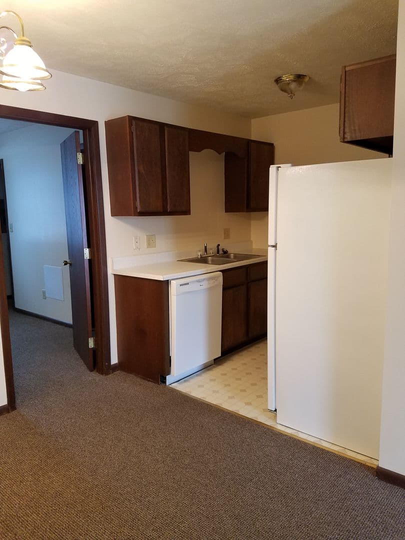 Erie Apartment: 4153 West Ridge Road Woodside Apartments