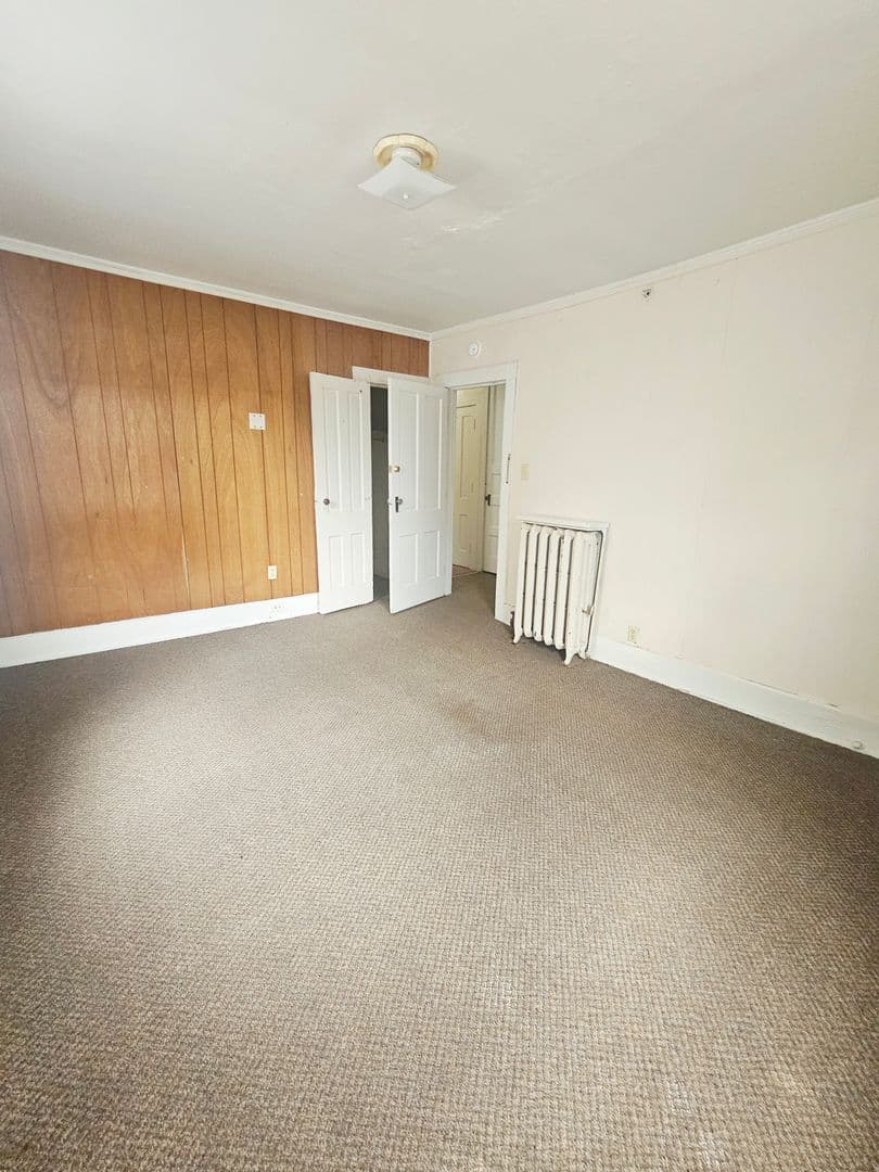 Erie Apartment: 333 West 6th Street