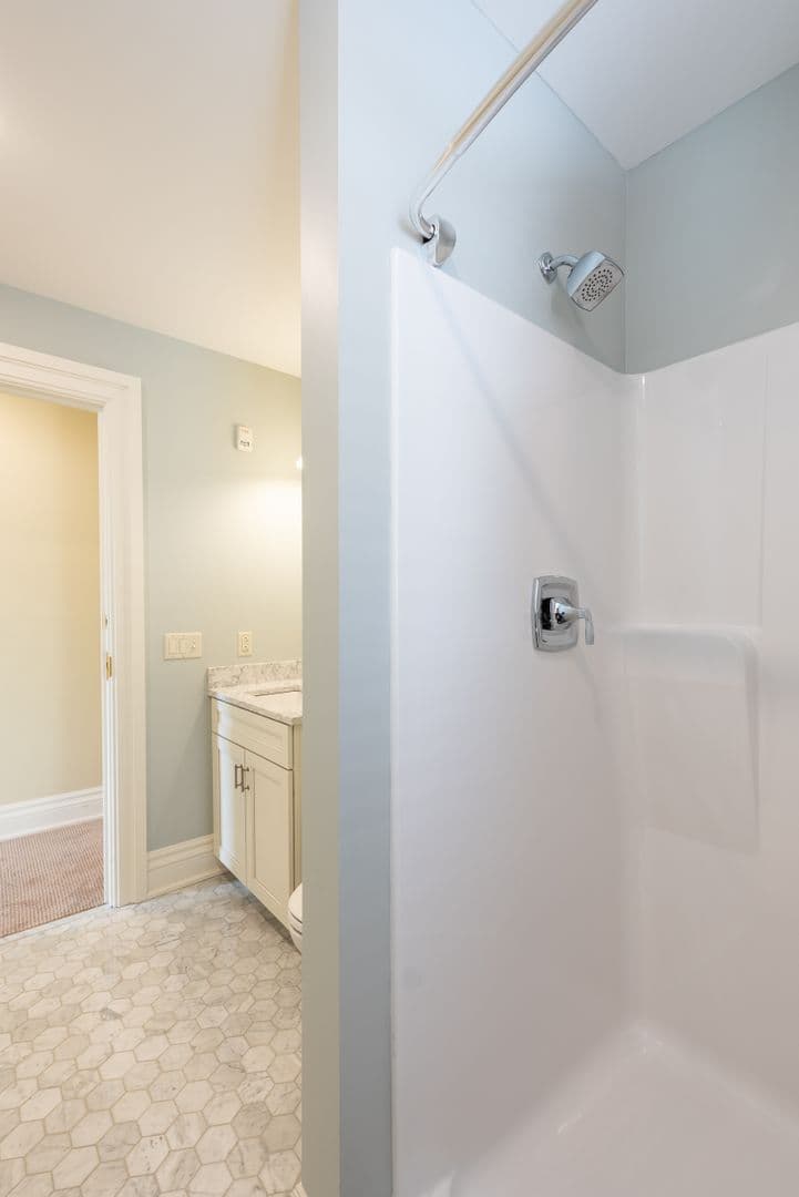 Erie Apartment: 328-330/332-334 West 6th Street