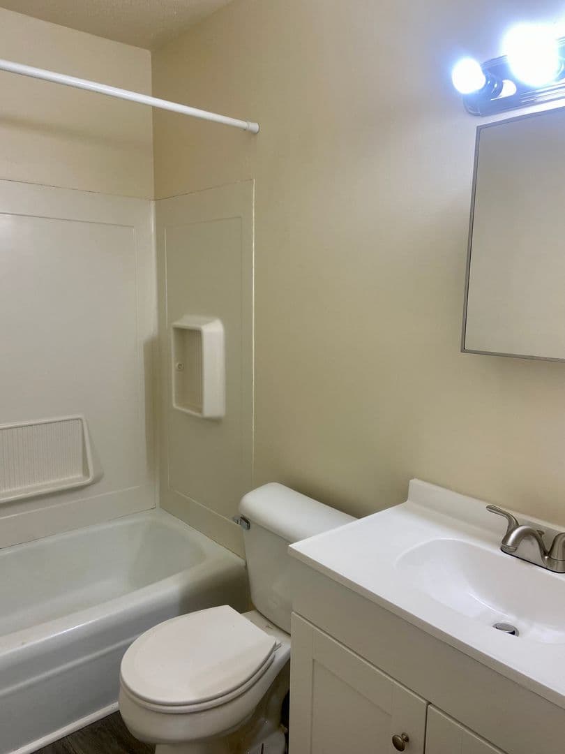 Erie Apartment: 2904-2910 Tamarack Drive