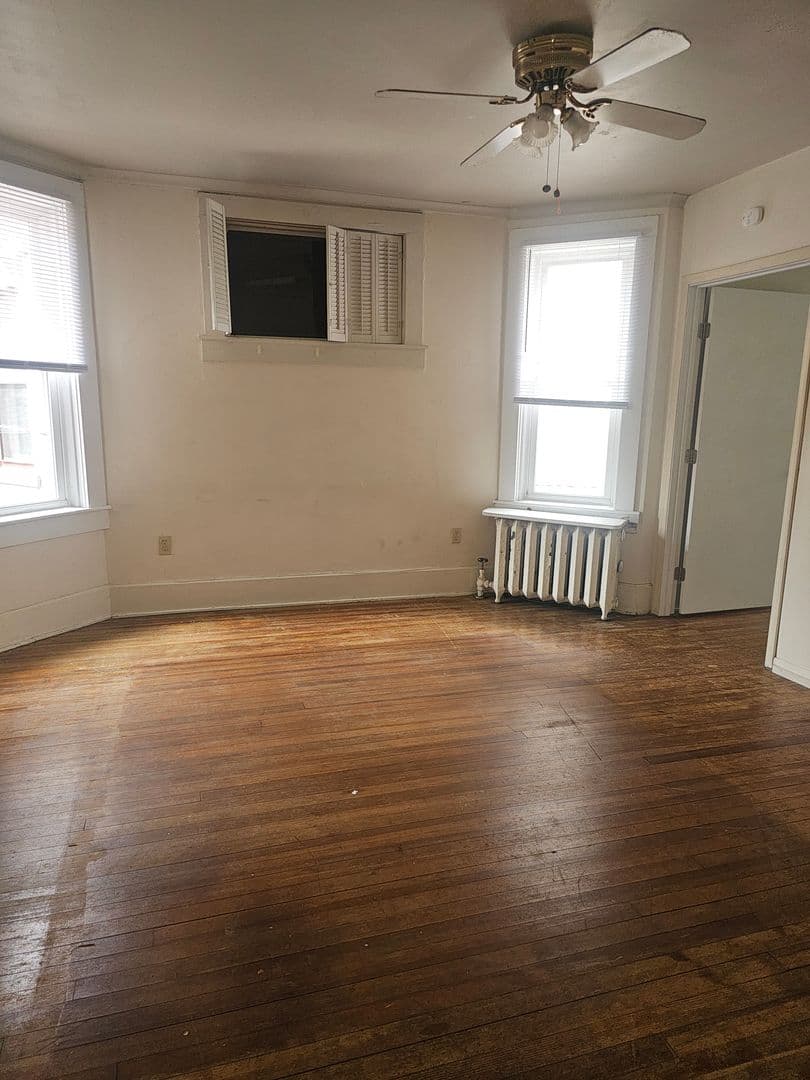 Erie Apartment: 333 West 6th Street