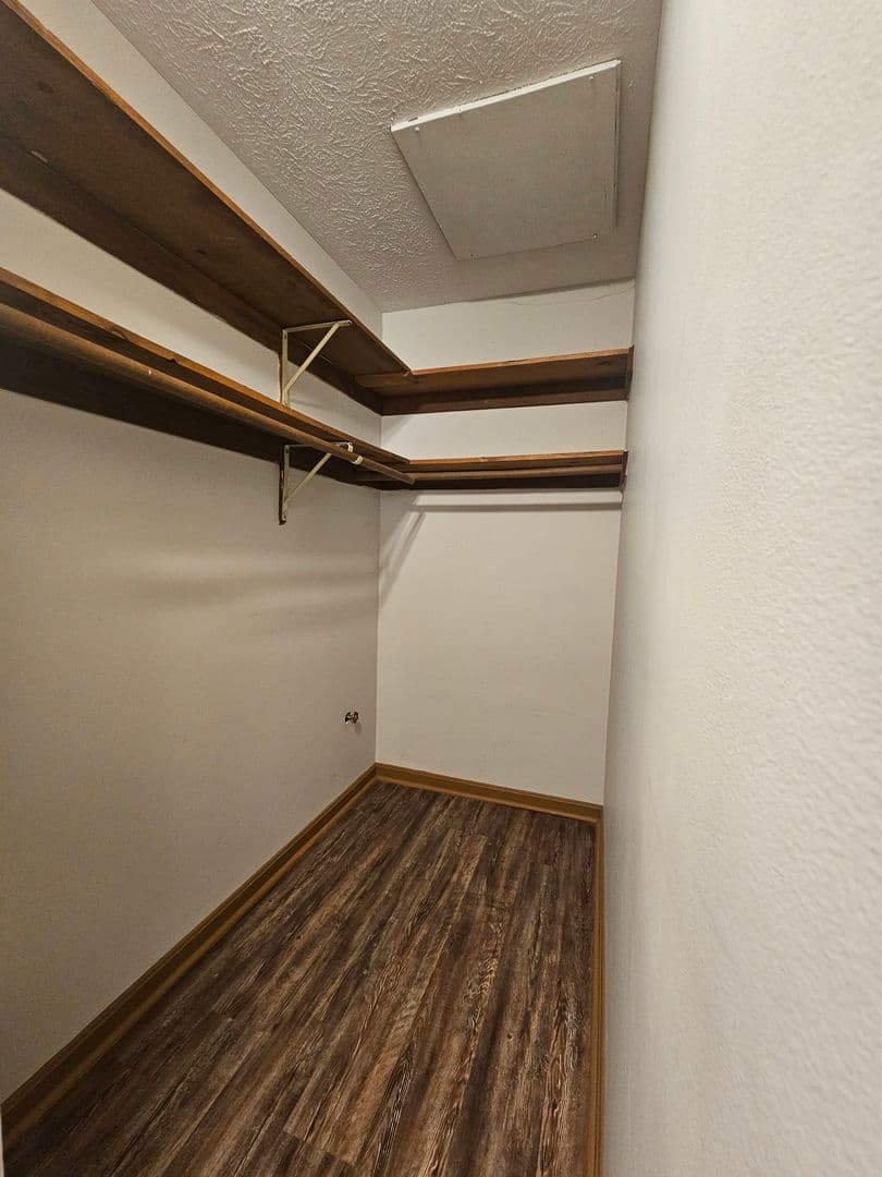 Owensboro Apartment: 1638 Thompson Dr