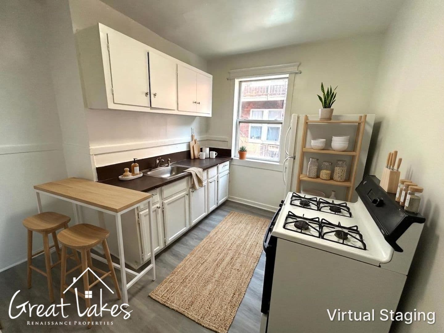Detroit Apartment: 8133-8139 Senator St and 2030-2036 Mullane