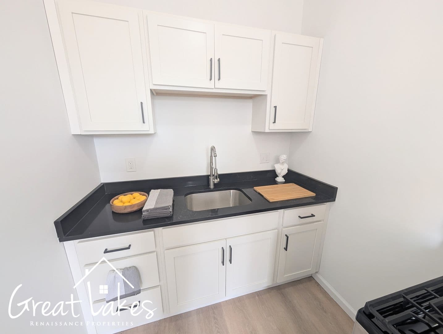 Detroit Apartment: 3525 Cass Ave Unit 401
