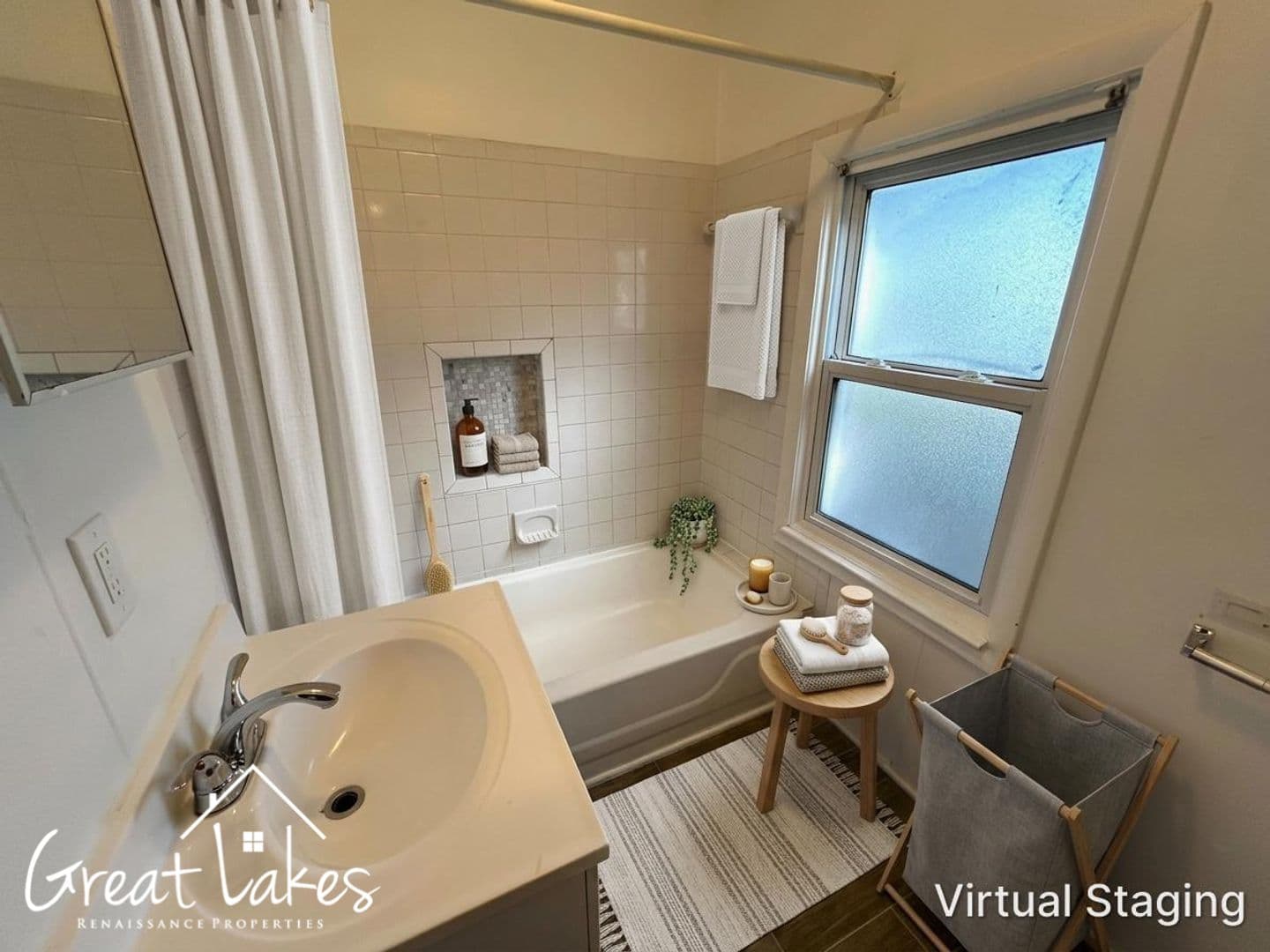 Eastpointe House: 23135 Shakespeare Ave