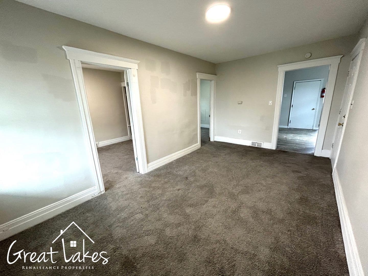 Hamtramck Apartment: 12120-12122 Saint Aubin St