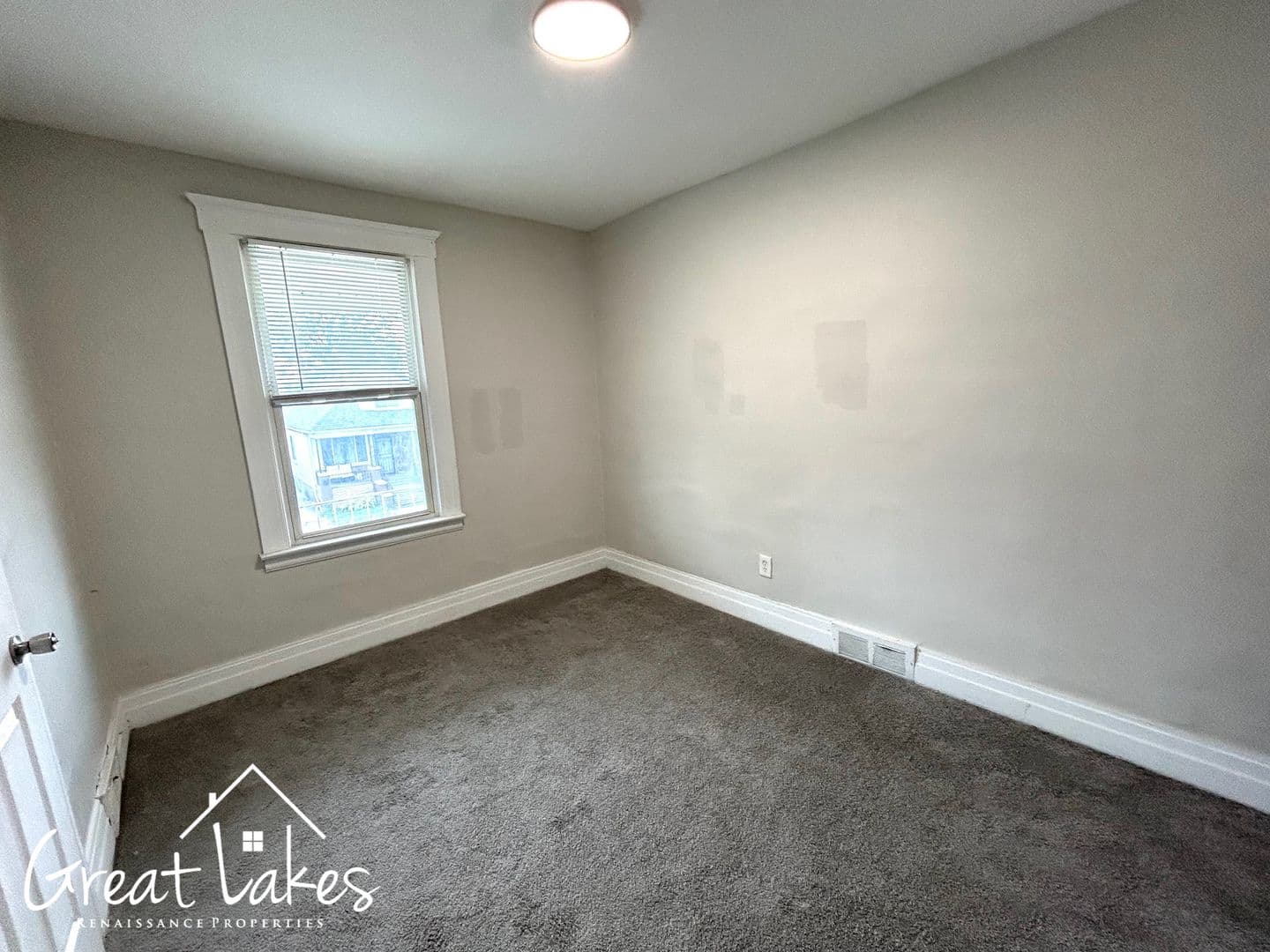 Hamtramck Apartment: 12120-12122 Saint Aubin St