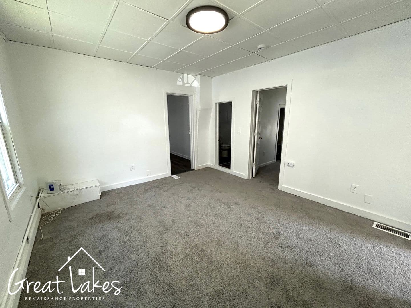 Hamtramck Apartment: 3013 Roosevelt St