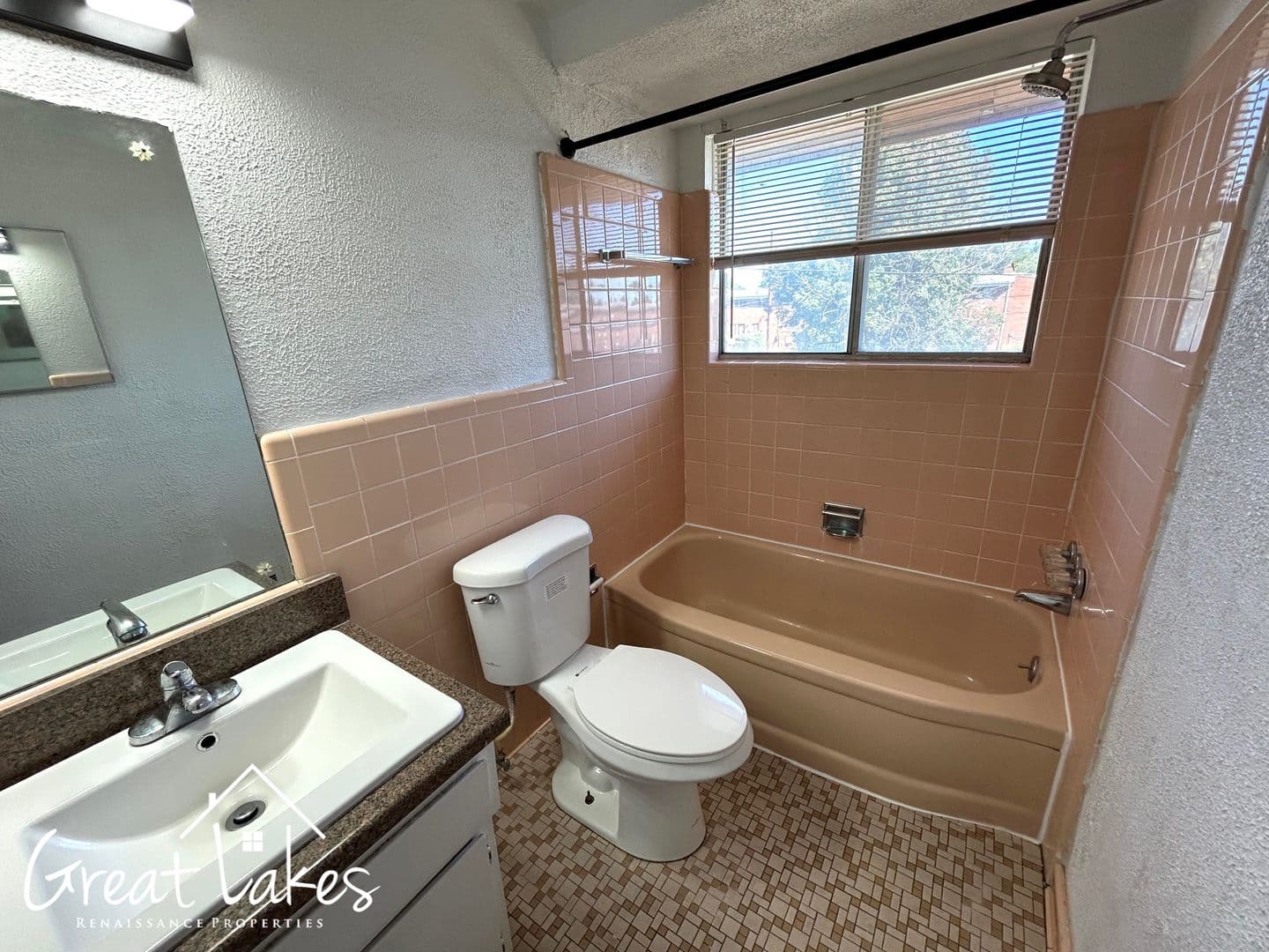 Warren Apartment: 29174 Lund Ave # 24