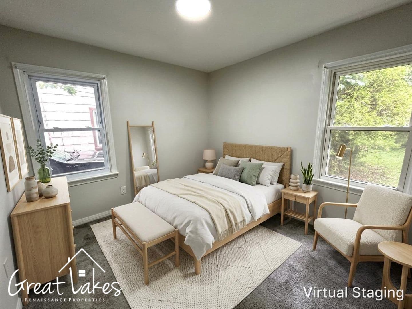 Harper Woods House: 18541 Washtenaw St