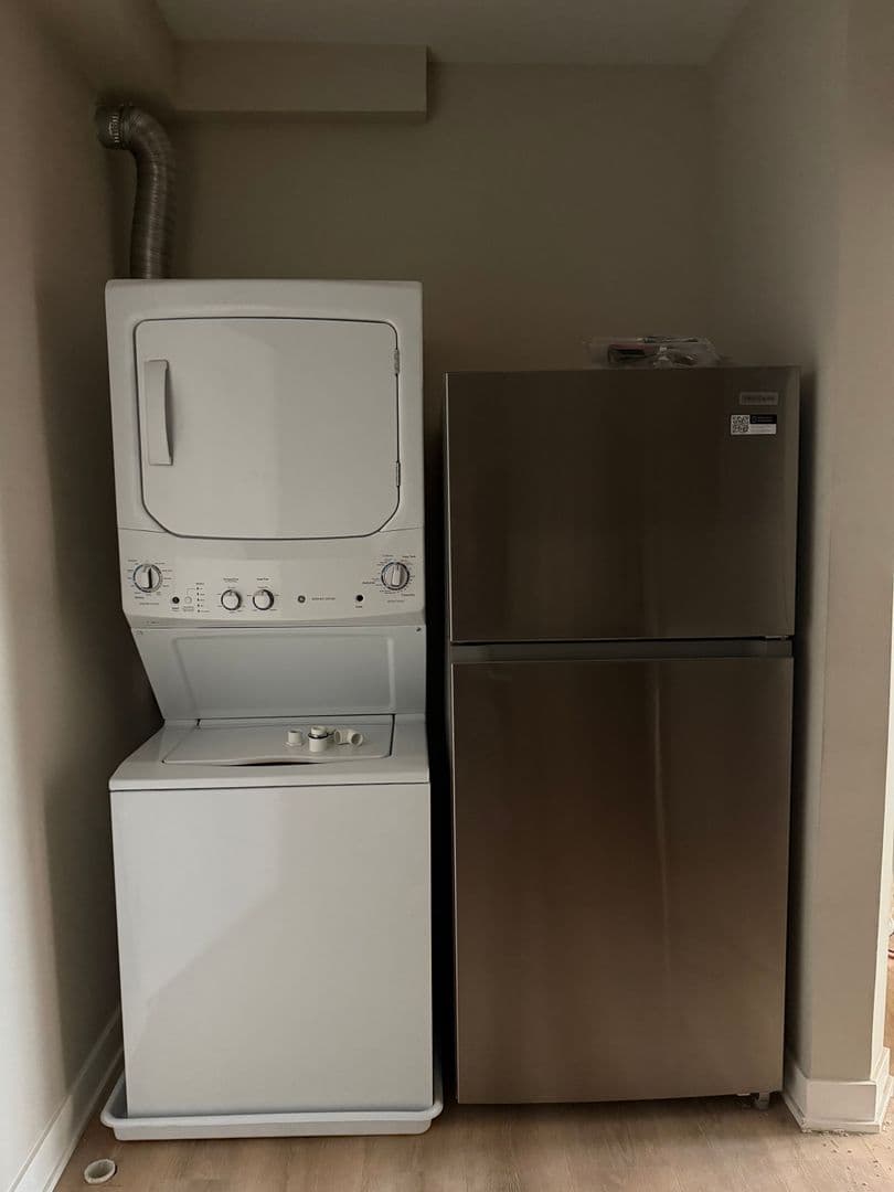 Chicago Apartment: 4022-4028 N. Mozart St.