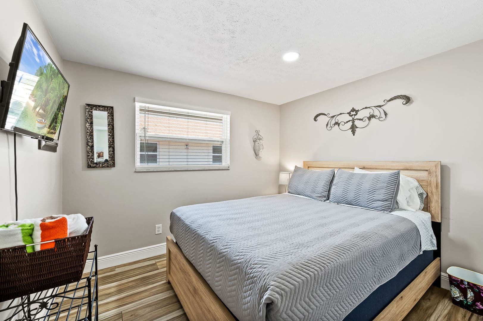 Naples Condo: 668-670 97th Ave. N