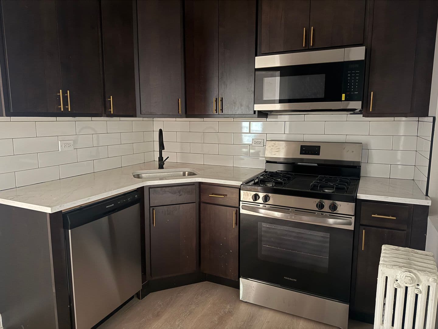 Chicago Apartment: 4022-4028 N. Mozart St.