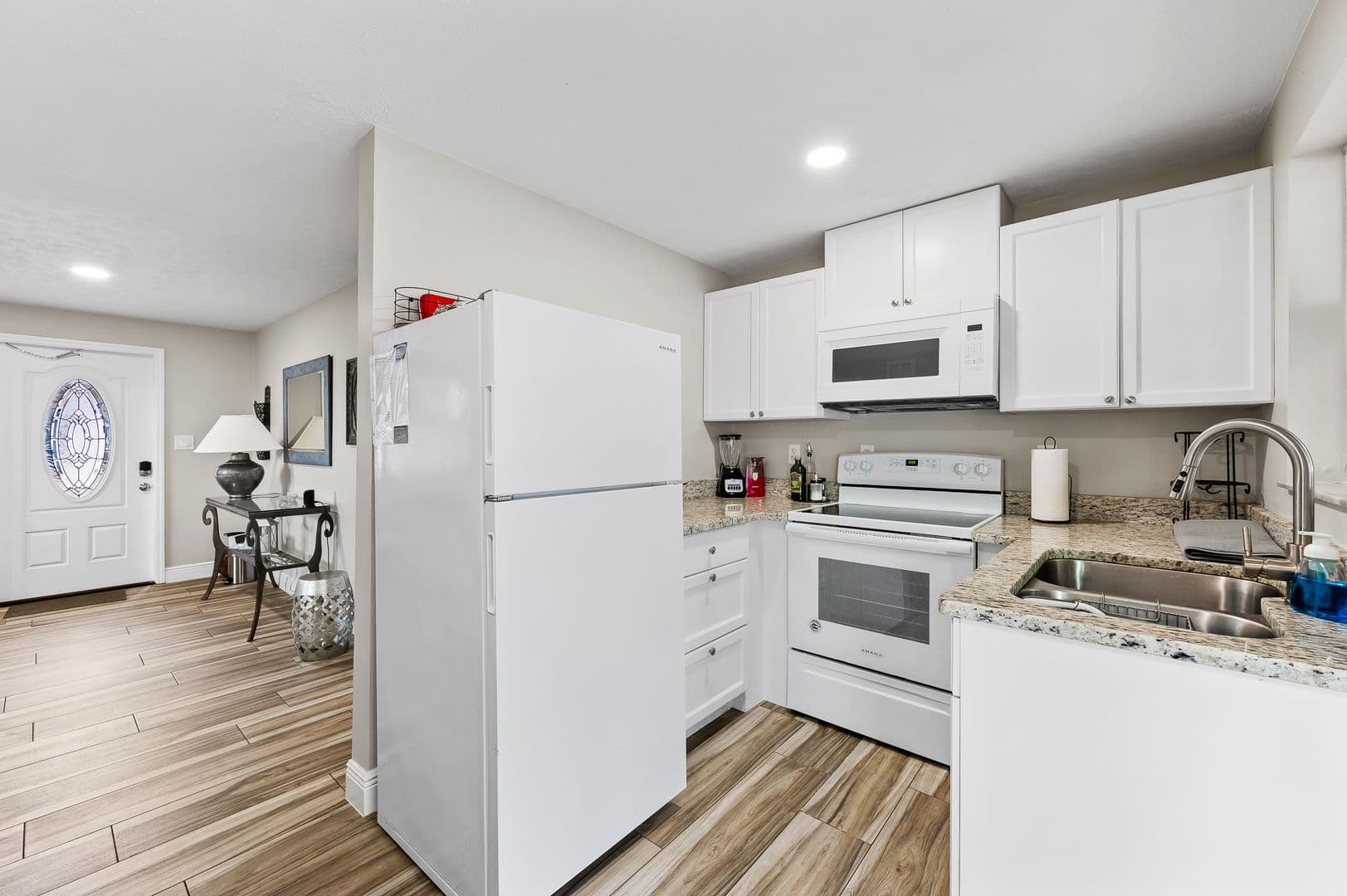 Naples Condo: 668-670 97th Ave. N