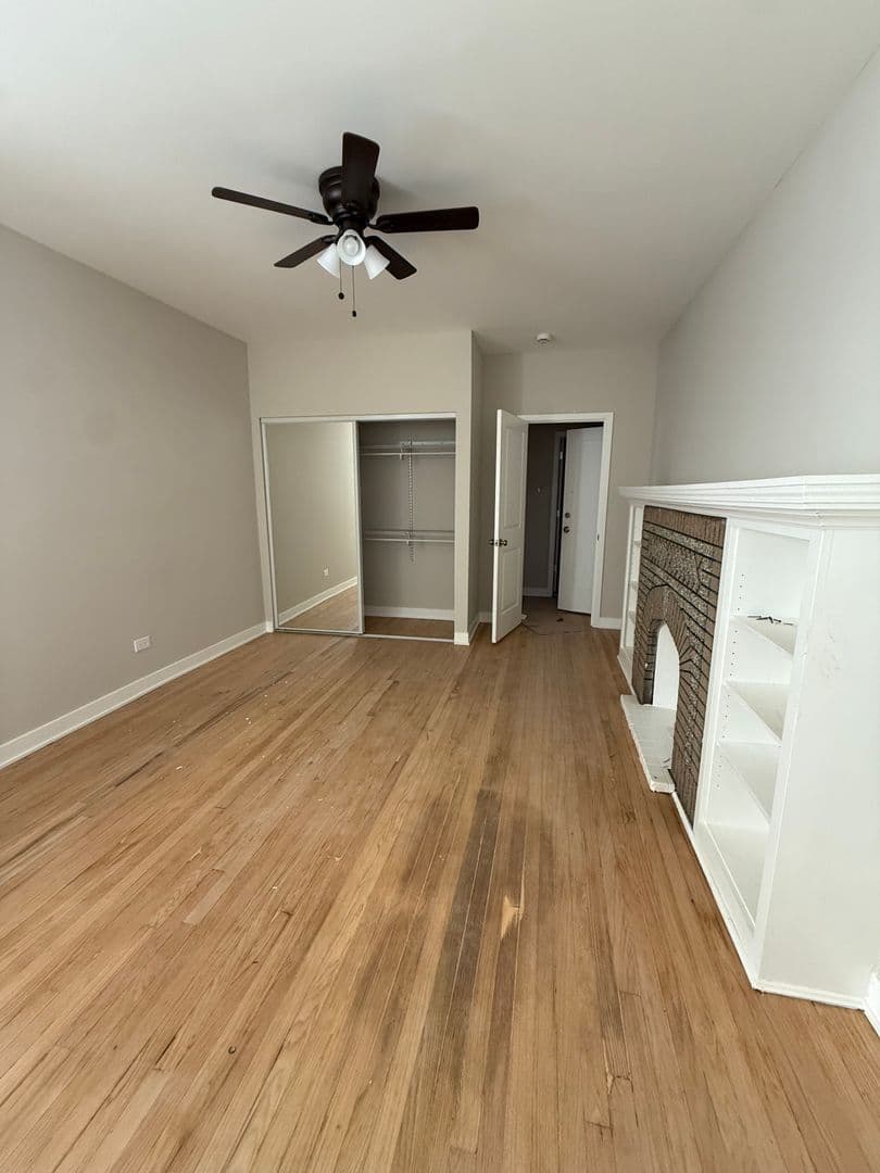 Chicago Apartment: 4022-4028 N. Mozart St.