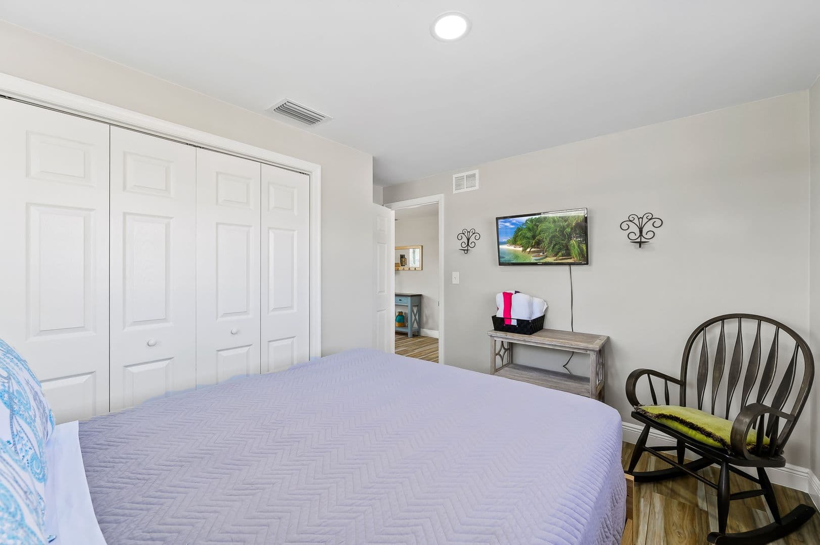 Naples Condo: 668-670 97th Ave. N