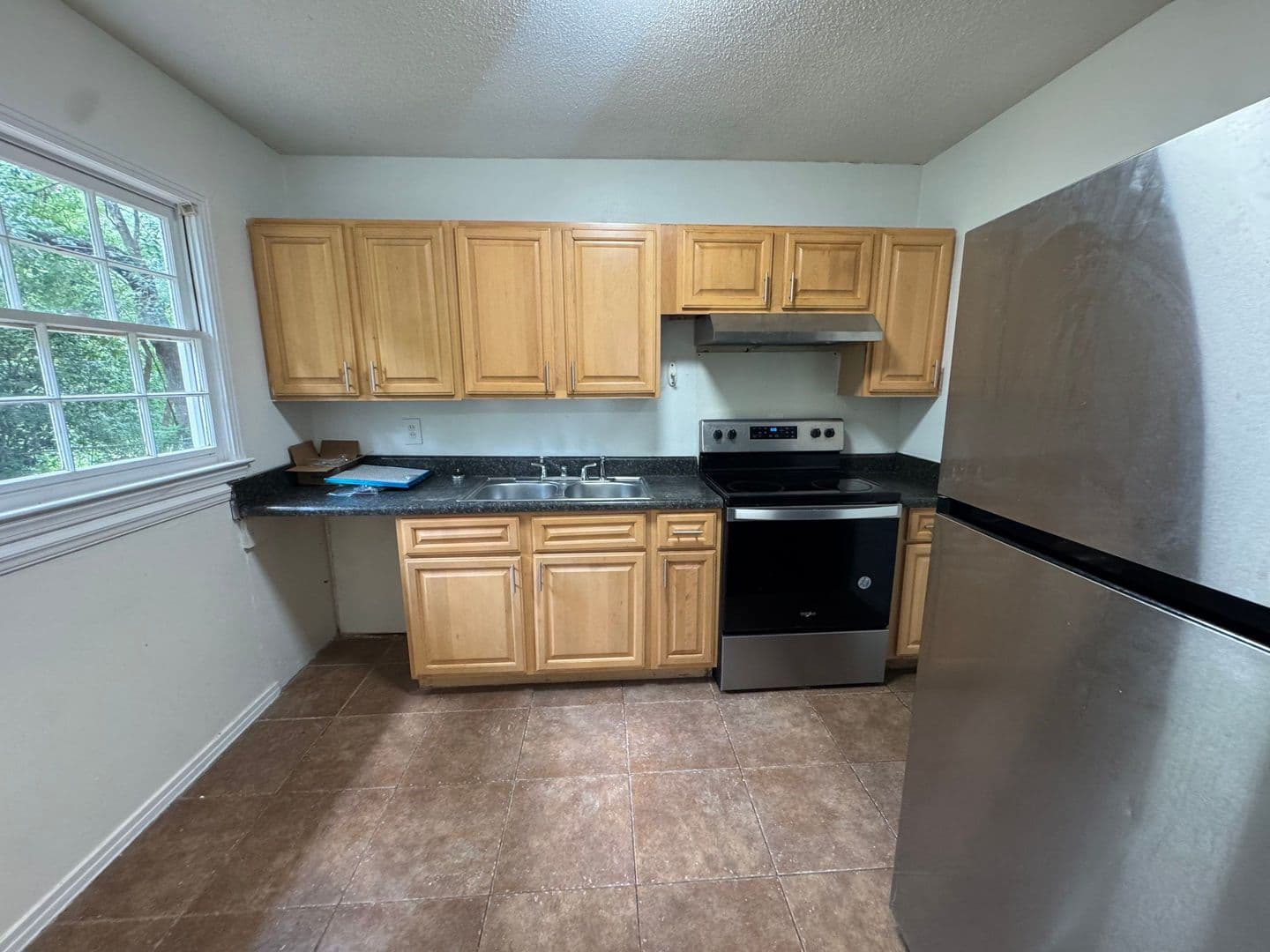 Mobile House: 1055 Anders Dr