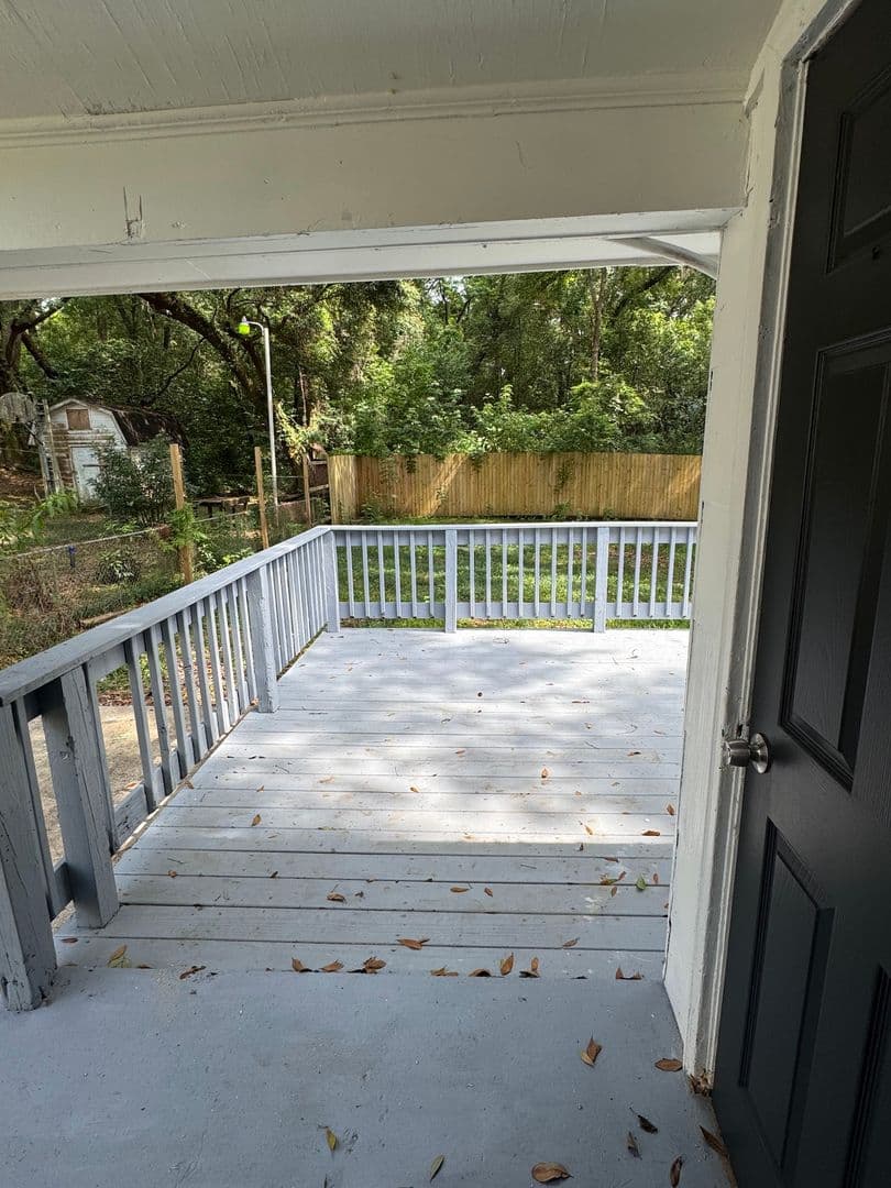Mobile House: 3923 Moffett Court