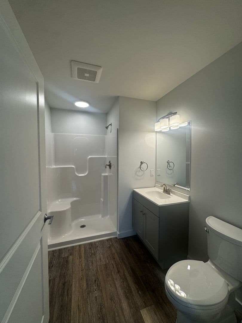 Morristown Apartment: 4 Gordon Lane