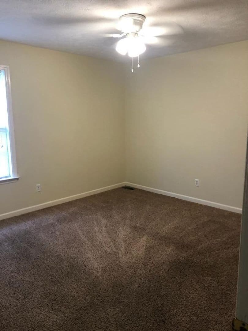 Murfreesboro Apartment: 2930 Roellen Rd
