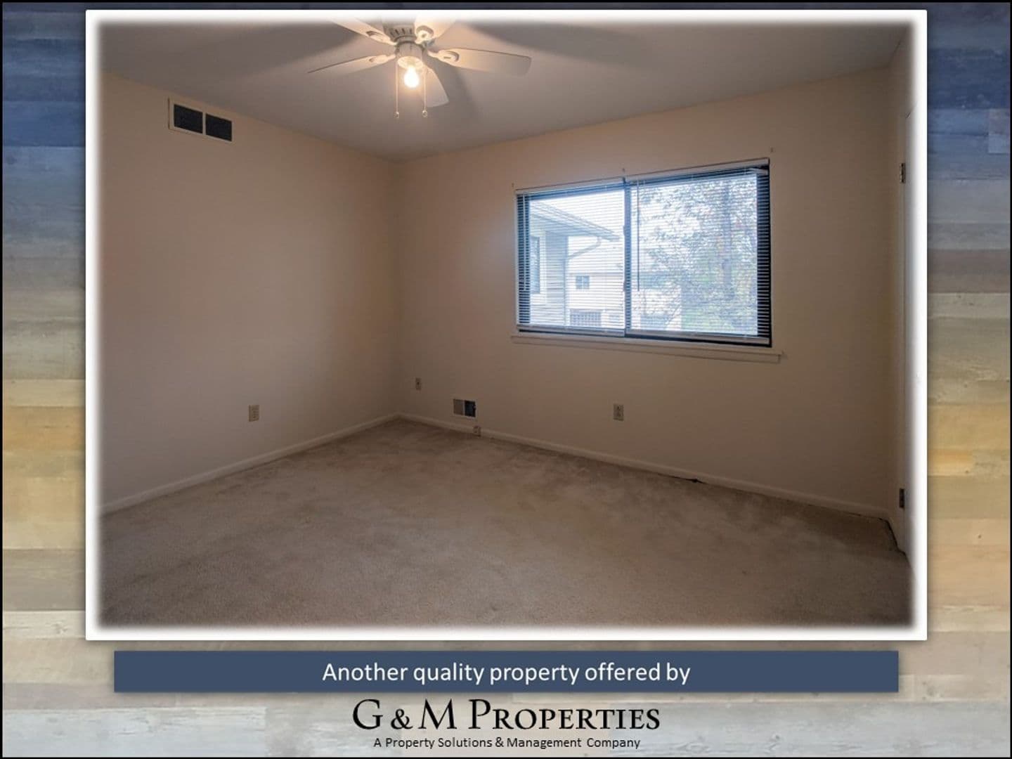 Rochester House: 553 Eastbrooke Ln