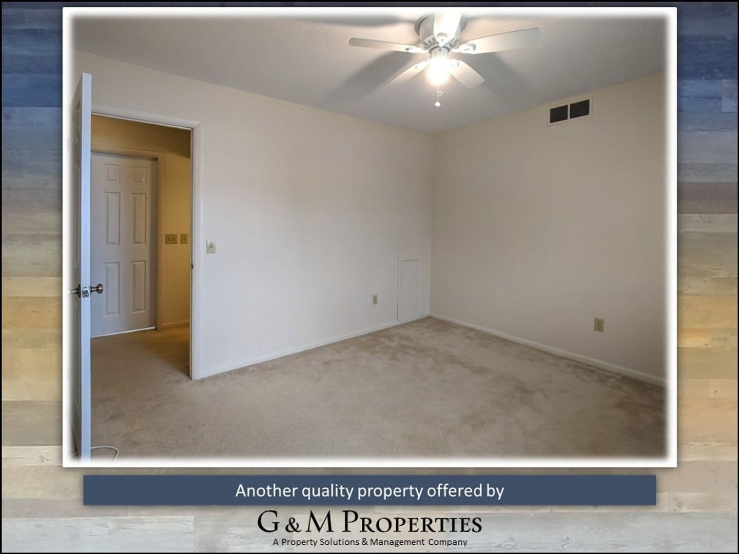 Rochester House: 553 Eastbrooke Ln