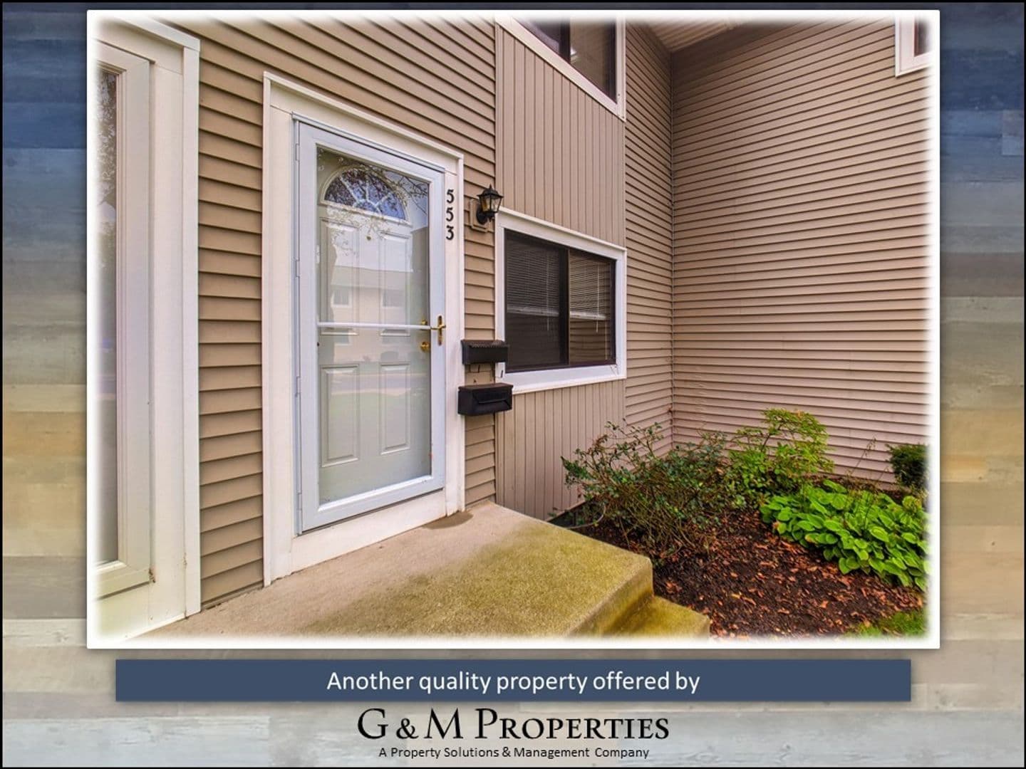 Rochester House: 553 Eastbrooke Ln
